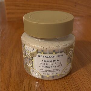 8 oz Beekman 1802 Coconut Cream Milk Scrub Exfoliating Body Scrub